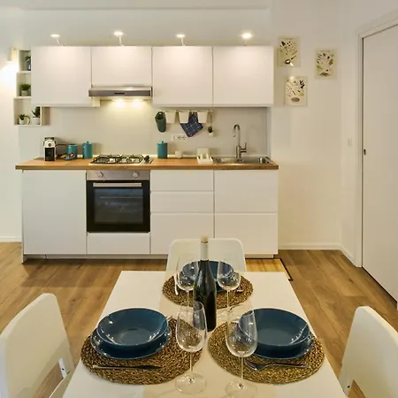 Melpomene E Talia Apartman Szirakúza