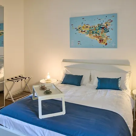 Melpomene E Talia Apartman Szirakúza