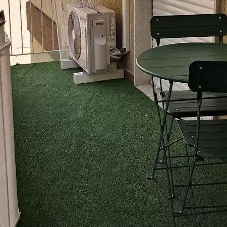 Melpomene E Talia Apartman *