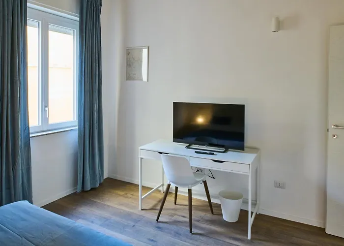 Melpomene E Talia A Siracusa * Syracuse